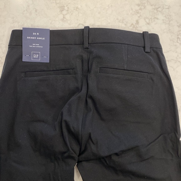 Gap skinny ankle pants. - Picture 4 of 4